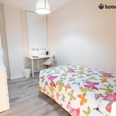 Lägenhet Gran Apartamento De 4